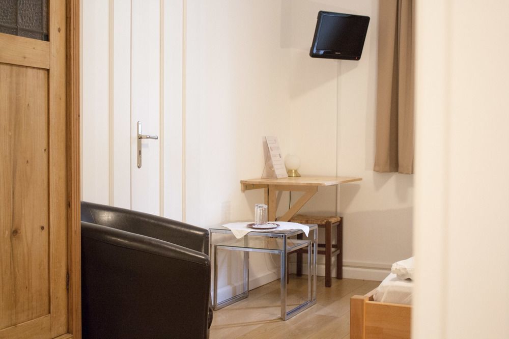Vier Zimmer Munich Extérieur photo